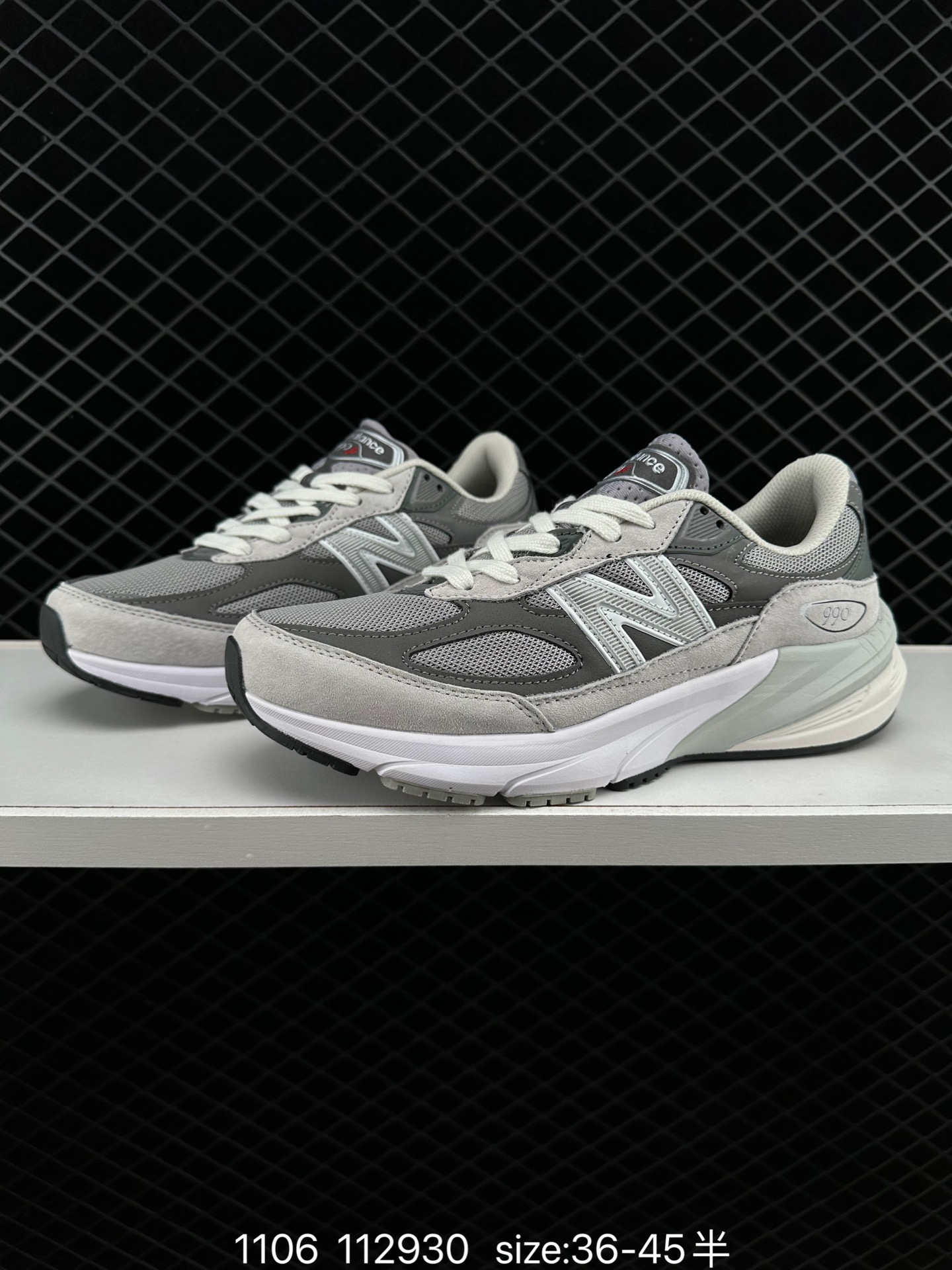New Balance M990